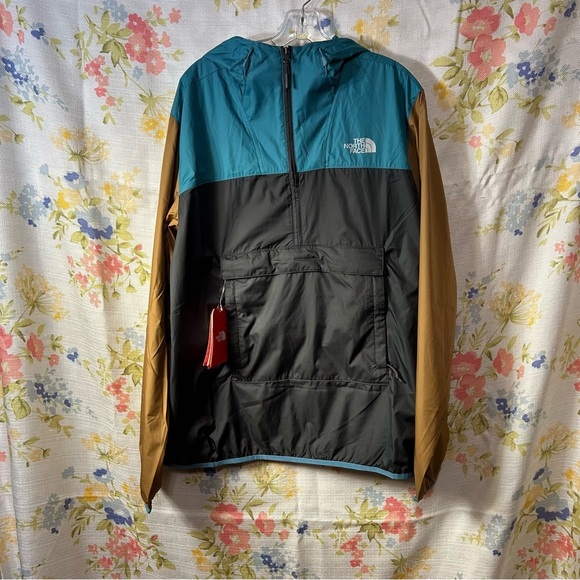 North Face Windwall Jacket NWT